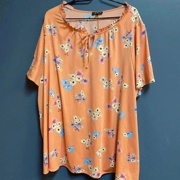 LANE BRYANT WOMENS SIZE 26/28 SHORT SLEEVE FLOWY PEACH FLORAL TOP CLEAN - Picture 2 of 10